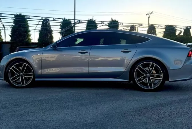 Auto in Vendita a Tirana - 16,500 Euro