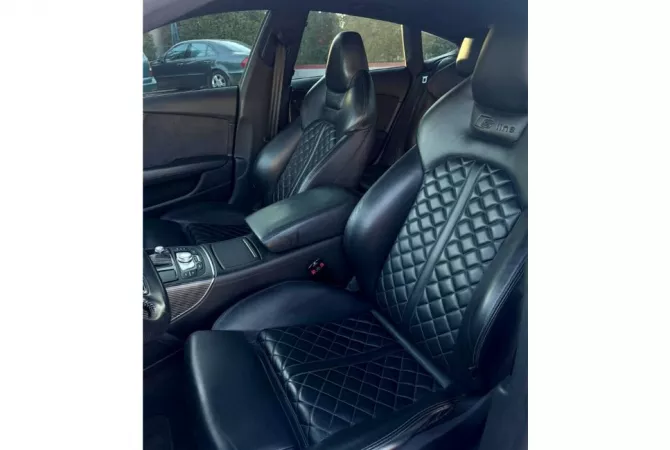 Auto in Vendita a Tirana - 16,500 Euro