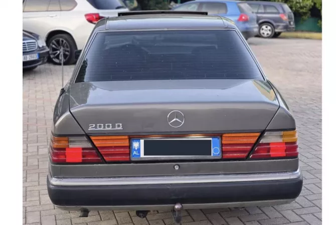 Auto in Vendita a Tirana - 4,500 Euro