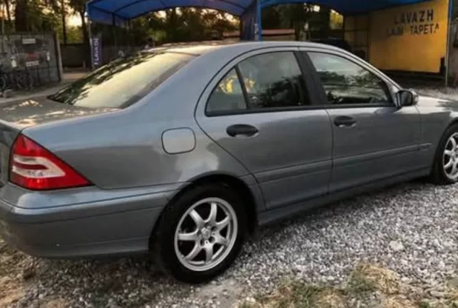 Auto in Vendita a Tirana - 4,300 Euro