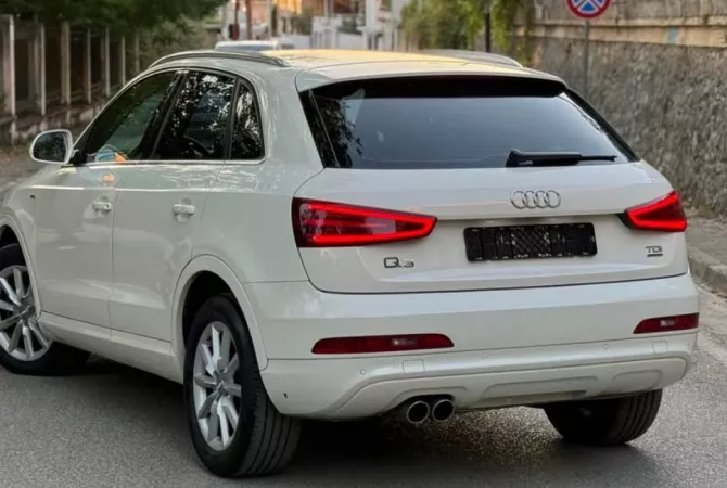 Auto in Vendita a Tirana - 11,500 Euro