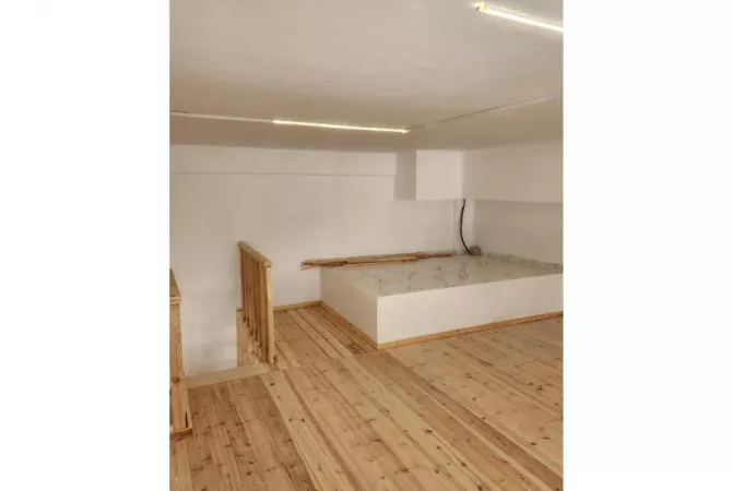 Shtepi me qera Apartament ne Tirane, 1+1, Mobilimi Bosh, pa mobiluar, Pagesa 50,000  Leke.