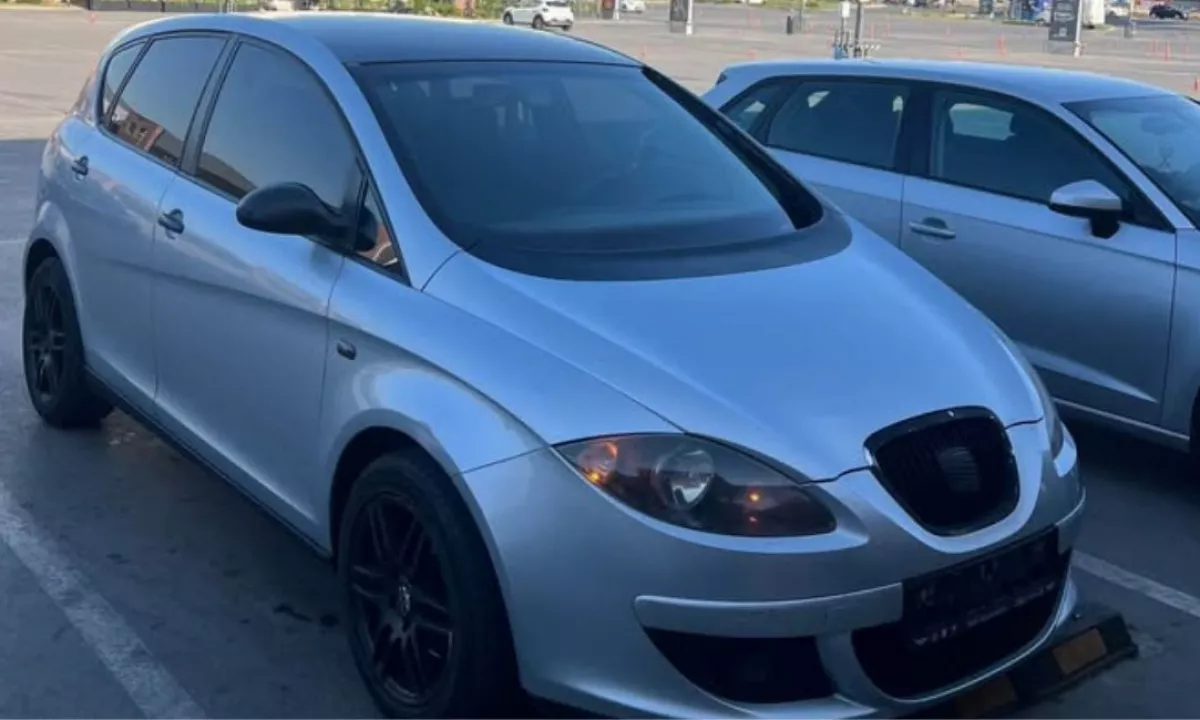 Auto in Vendita a Pristina, Seat, 2005 Diesel,Kambio Automatik Pagamento 4,900  Euro.