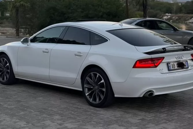 Auto in Vendita a Scutari - 13,499 Euro