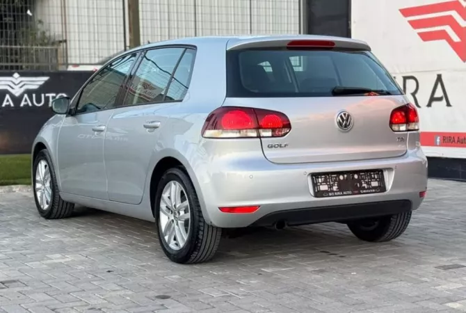 Auto in Vendita a Tirana - 6,900 Euro