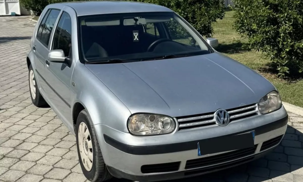 Auto in Vendita a Tirana, Volkswagen, 2004 Diesel,Kambio Manual Pagamento 2,200  Euro.
