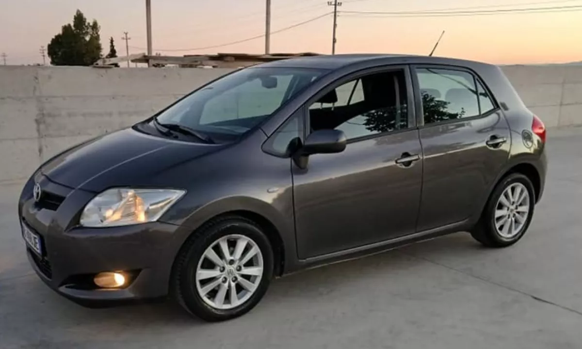 Auto in Vendita a Durazzo, Toyota, 2007 Diesel,Kambio Automatik Pagamento 5,100  Euro.