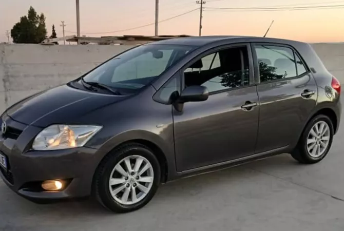 Auto in Vendita a Durazzo - 5,100 Euro