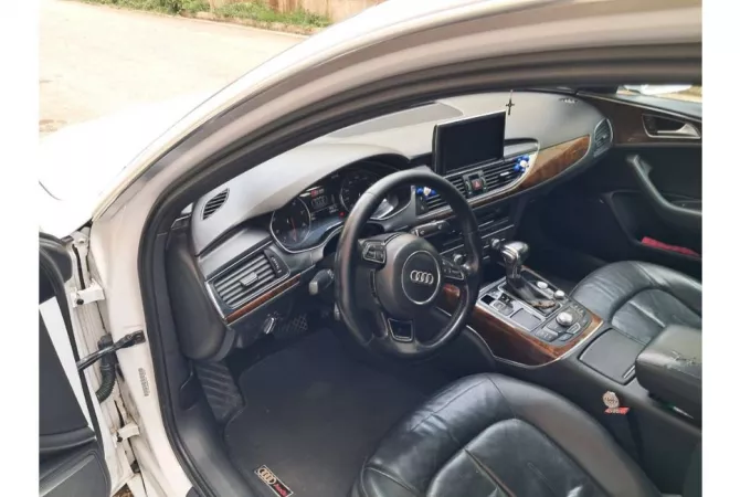 Auto in Vendita a Tirana - 7,999 Euro