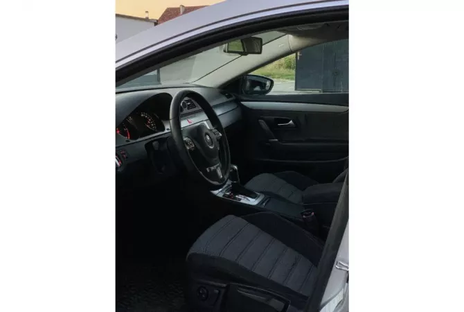 Auto in Vendita a Pristina - 9,500 Euro