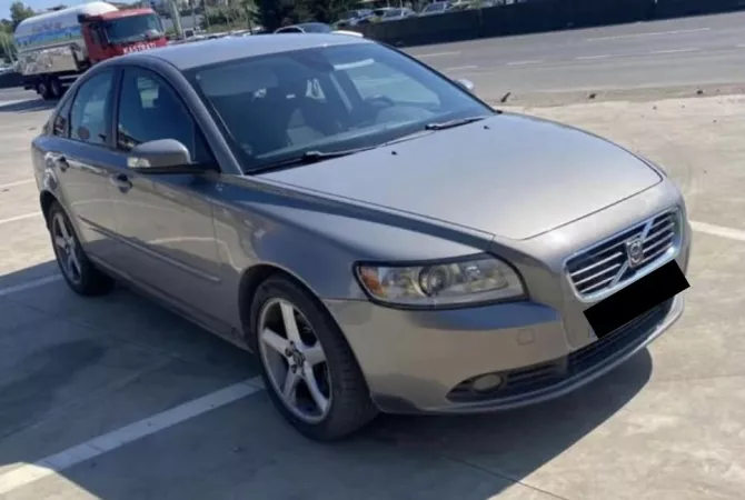 Auto in Vendita a Tirana - 4,000 Euro