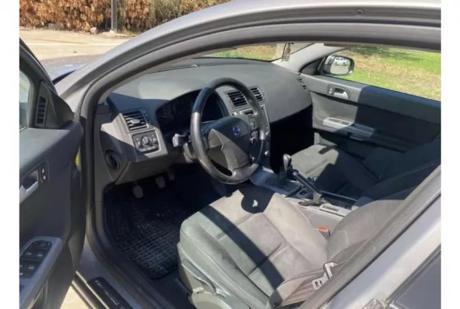 Auto in Vendita a Tirana - 4,000 Euro