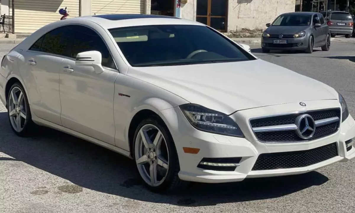 Auto in Vendita a Tirana, Mercedes-Benz, 2014 Diesel,Kambio Automatik Pagamento 12,500  Euro.