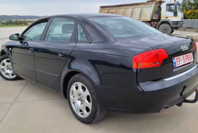 Auto in Vendita a Tirana - 5,300 Euro