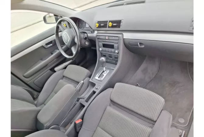 Auto in Vendita a Tirana - 5,300 Euro