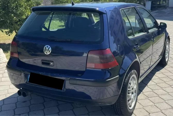 Auto in Vendita a Tirana - 2,500 Euro