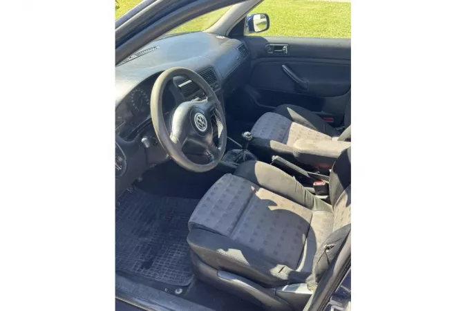 Auto in Vendita a Tirana - 2,500 Euro