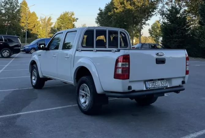 Auto in Vendita a Tirana - 10,500 Euro