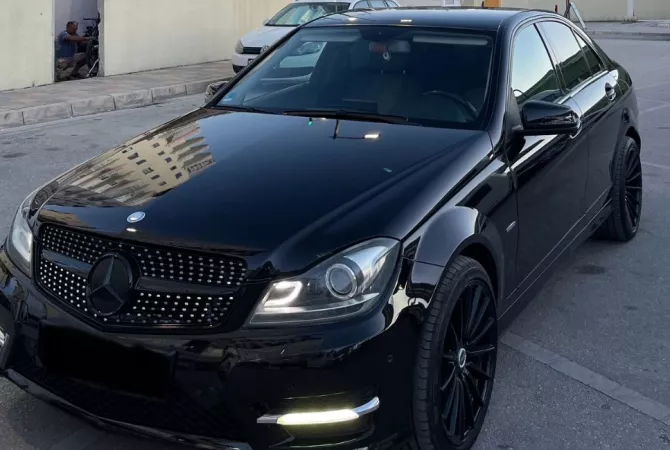 Auto in Vendita a Tirana - 7,399 Euro