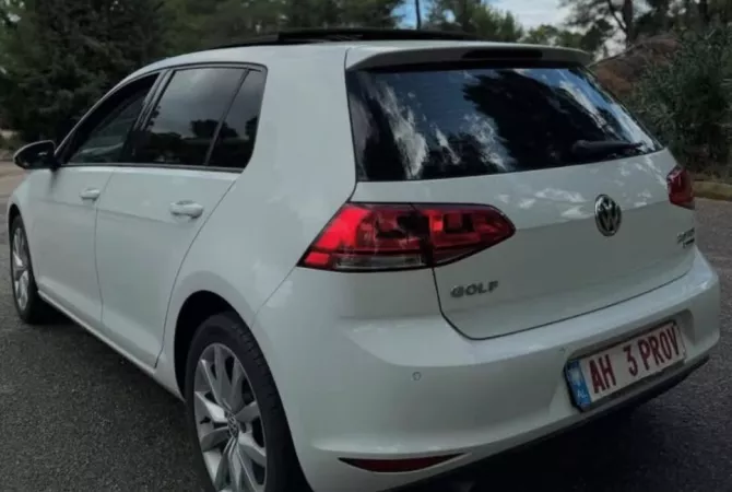 Auto in Vendita a Tirana - 10,500 Euro