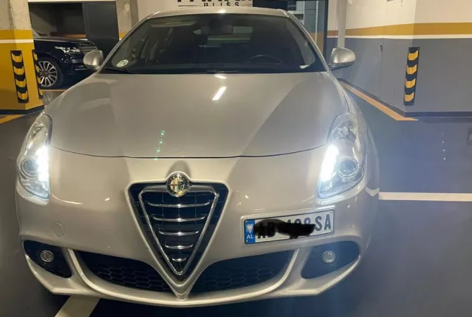 Auto in Vendita a Tirana - 6,200 Euro