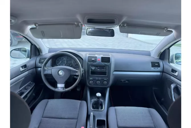 Auto in Vendita a Tirana - 3,900 Euro