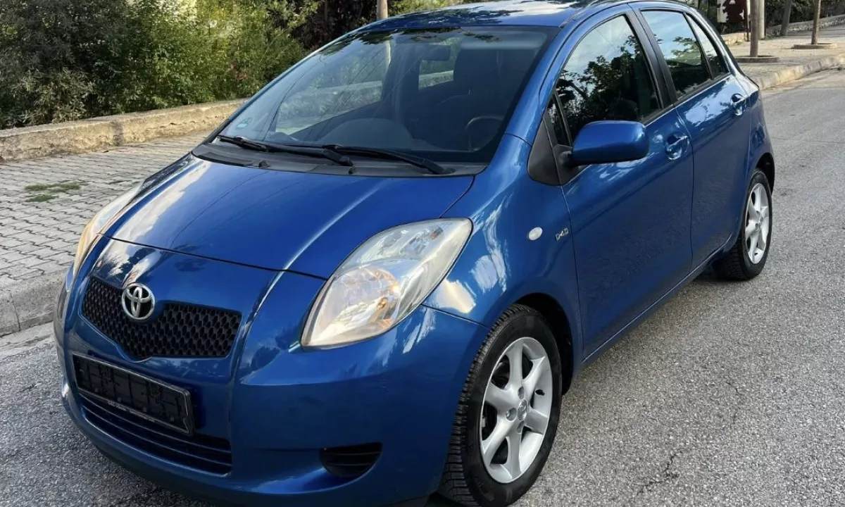 Auto in Vendita a Tirana, Toyota, 2006 Diesel,Kambio Manual Pagamento 3,850  Euro.