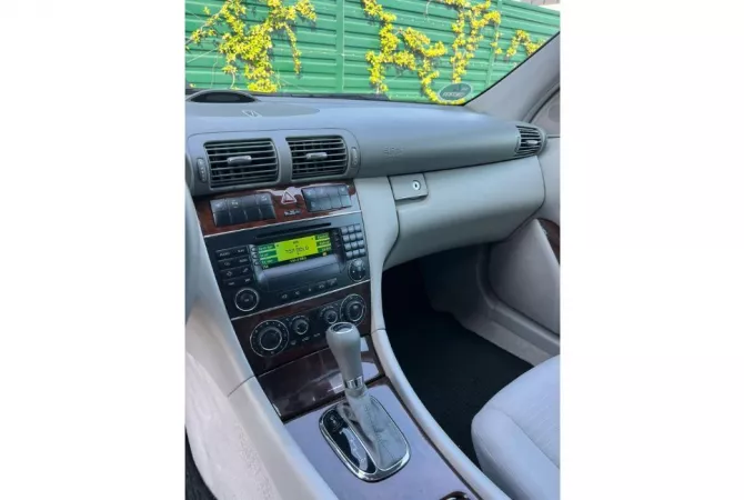 Auto in Vendita a Tirana - 5,200 Euro