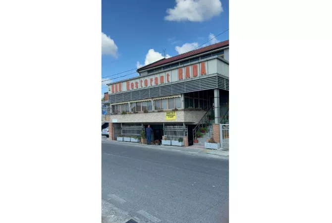 Shitet Lokal 3-Katësh – Mundësi e Artë Investimi ✨