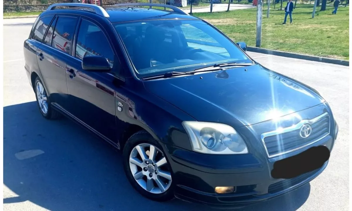 Auto in Vendita a Tirana, Toyota, 2006 Diesel,Kambio Manual Pagamento 3,000  Euro.