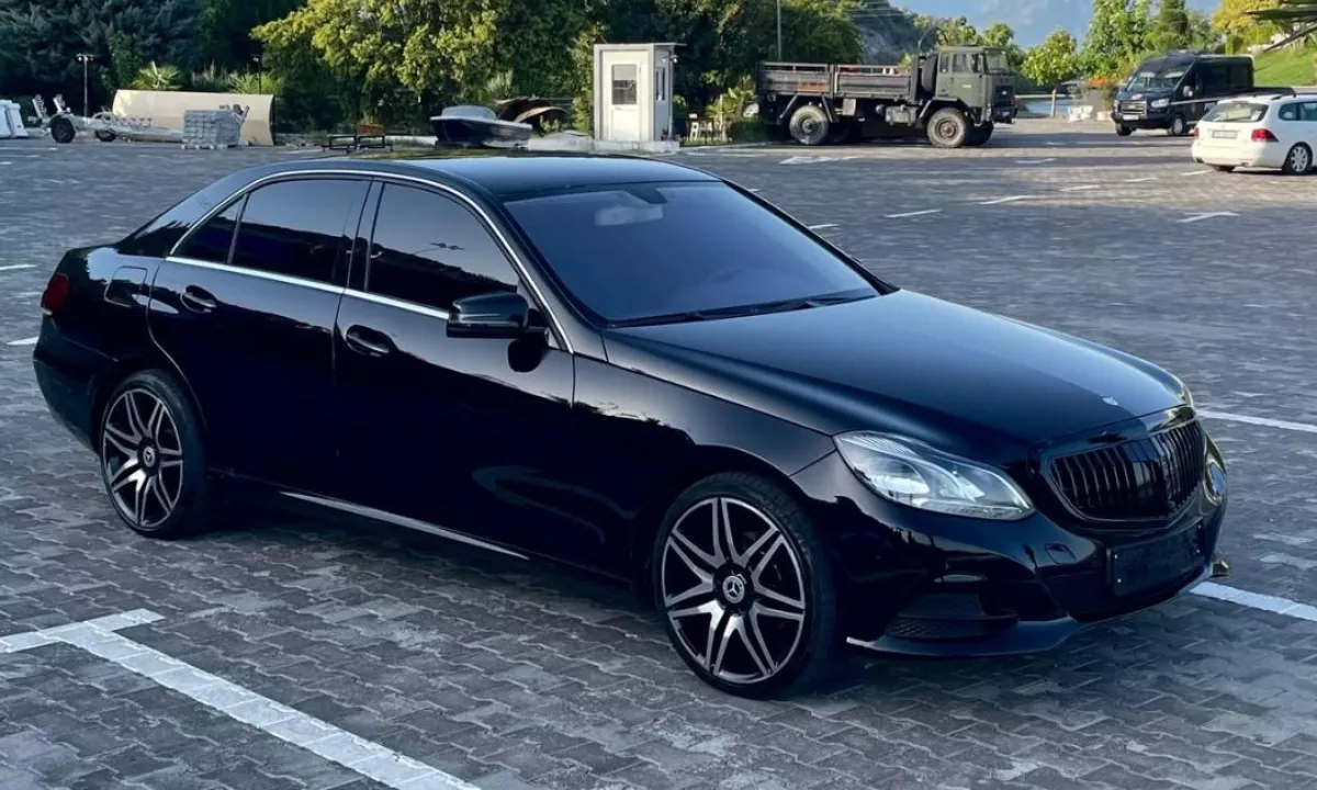 Auto in Vendita a Tirana, Mercedes-Benz, 2014 Diesel,Kambio Automatik Pagamento 12,500  Euro.