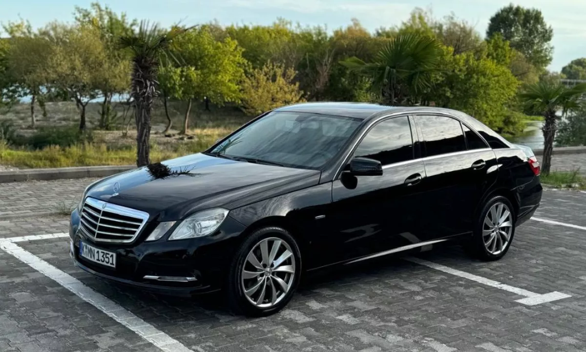 Auto in Vendita a Tirana, Mercedes-Benz, 2013 Diesel,Kambio Automatik Pagamento 9,500  Euro.
