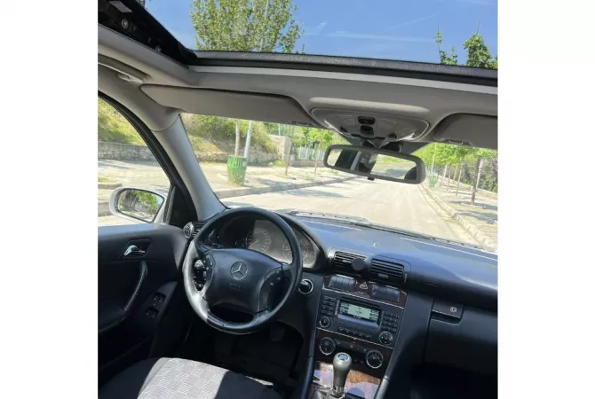 Auto in Vendita a Tirana - 4,250 Euro