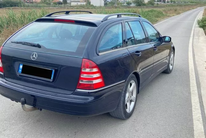 Auto in Vendita a Tirana - 3,500 Euro