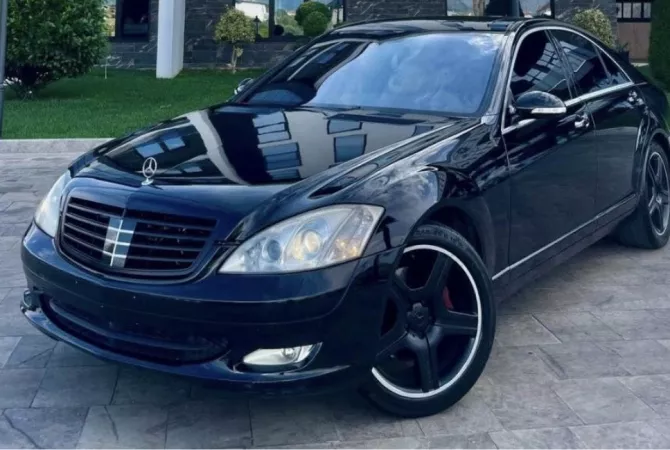 Auto in Vendita a Tirana - 7,700 Euro