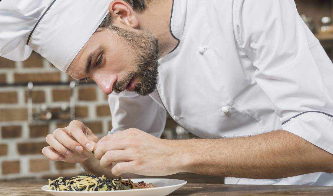 Njoftime Pune ne Tirane, Profesioni Nd kuzhinjere , Fillestar/Pak eksperience, Pagesa 60,000  Leke.