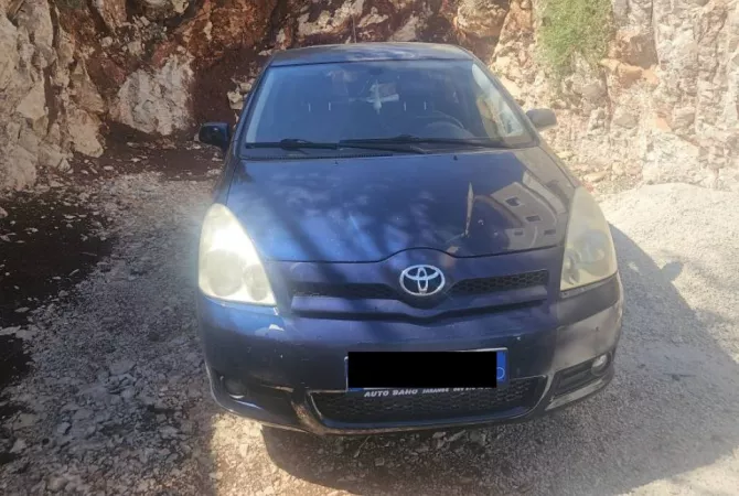 Auto in Vendita a Tirana - 3,200 Euro