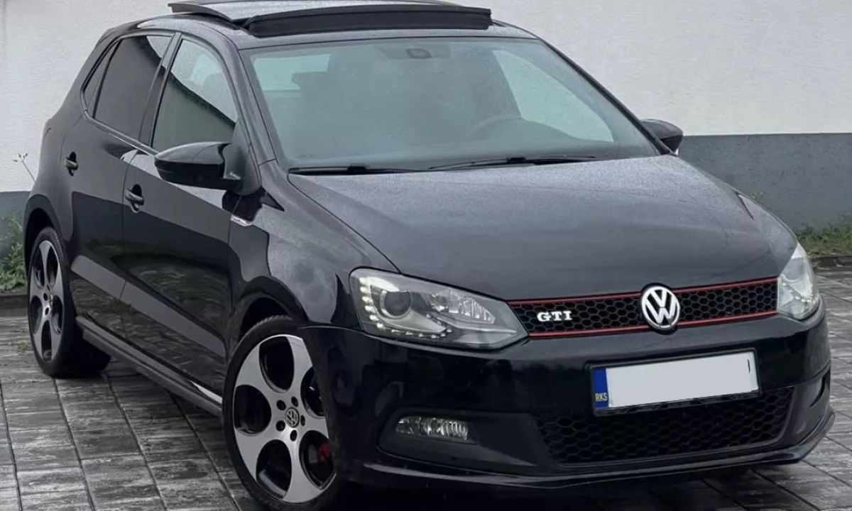 Auto in Vendita a Pristina, Volkswagen, 2011 Diesel,Kambio Automatik Pagamento 9,300  Euro.