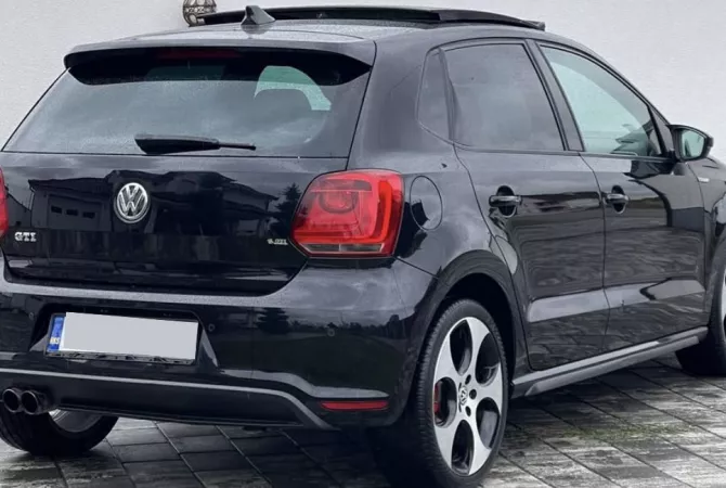 Auto in Vendita a Pristina, Volkswagen, 2011 Diesel,Kambio Automatik Pagamento 9,300  Euro.