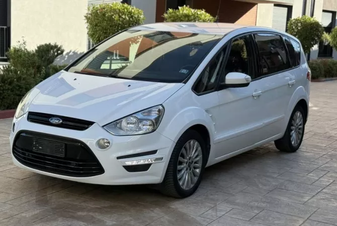 Auto in Vendita a Tirana - 7,800 Euro