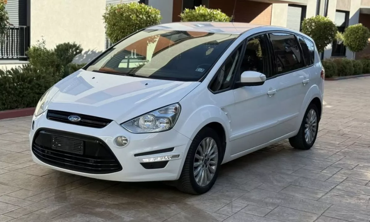 Auto in Vendita a Tirana, Ford, 2014 Diesel,Kambio Automatik Pagamento 7,800  Euro.