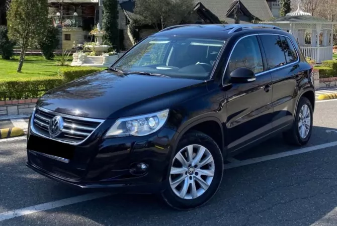 Auto in Vendita a Tirana - 8,900 Euro