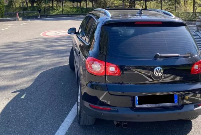 Auto in Vendita a Tirana - 8,900 Euro