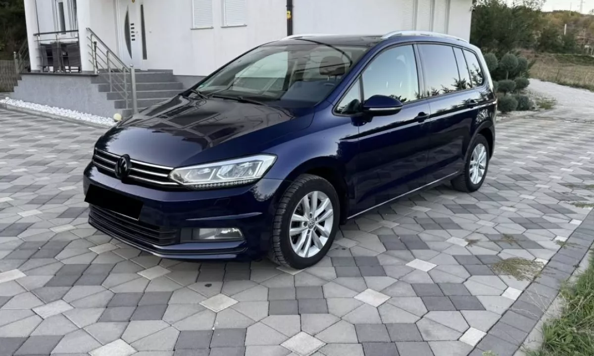 Auto in Vendita a Pristina, Volkswagen, 2016 Diesel,Kambio Automatik Pagamento 9,700  Euro.