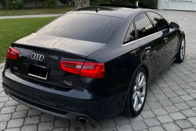 Auto in Vendita a Tirana - 12,000 Euro