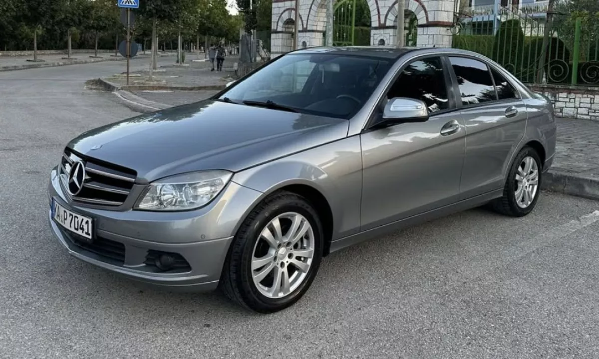 Auto in Vendita a Tirana, Mercedes-Benz, 2008 Diesel,Kambio Automatik Pagamento 5,500  Euro.