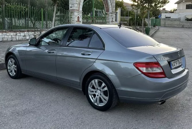 Auto in Vendita a Tirana - 5,500 Euro