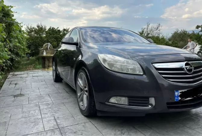 Auto in Vendita a Tirana - 4,500 Euro