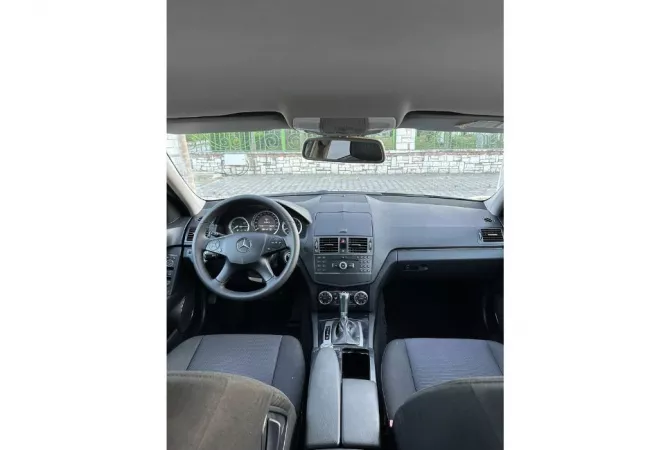 Auto in Vendita a Tirana - 6,300 Euro