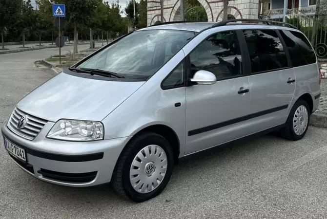 Auto in Vendita a Tirana - 5,000 Euro